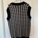 Sweater Vest Size M Photo 1