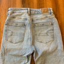 American Eagle  jeans size 2 faded denim Mom jean Strigid Photo 5