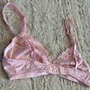 Vassarette Bra in size 34B Photo 5