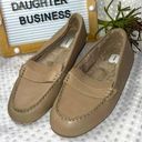 Old Navy Women  loafers Slippers size 8 color Beige MSRP $36. Photo 0