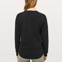 Lululemon  Catch A Moment Crew Heathered Core Black Size 6 Photo 2