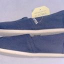 Toms Tom’s Women’s Classic navy canvas lightweight flats size 8.5  shoes Photo 4