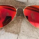 Aviators Red Photo 0