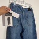 DKNY Kent High Rise Straight Leg Jean w/ Raw Hem Size 29/8 Photo 5