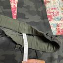 Lululemon camo joggers Photo 1