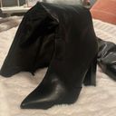 Pointed toe black leather boots with chunky heel Size 8.5 Photo 1