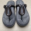 Crocs  Sanrah MetalBlock Flat Flip Flop Sandals size 6 Photo 5