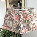 Dear John  Shorts Women's 26 Floral 4 Pockets Inseam Flat Front Pocket Preppy Photo 0