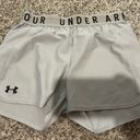 Under Armour Shorts Photo 0