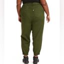 Levi's NWT Levi’s Plus Size Off Duty Joggers Pants Green Pockets Womens 24W MSRP$60 Photo 1