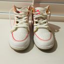 Nike Air Jordan 1 Mid SE GS ‘Edge Glow’ Photo 3