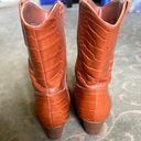 Boots Tan Size 8.5 Photo 2