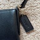 Coach Crossbody Purse Photo 2