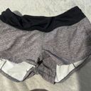 Lululemon Hotty Hot Short 2.5” Photo 2