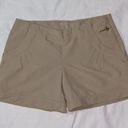 Oakley  women's shorts Photo 0