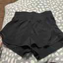 Lululemon Hotty Hot Short 2.5” Photo 0