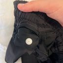 Lululemon Hotty Hot Short 2.5” Photo 3