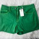 Good American 90s Short In Summer Green Photo 4