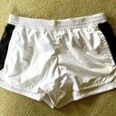 The North Face BLACK AND WHITE HYDRENALINE SHORT WOMEN’S LARGE Photo 0