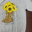 Simply Southern Bee Kind Grey Sweatshirt Size Medium Photo 9