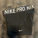 Nike  pro Photo 1