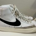 Nike Blazer Mid 77 Photo 0