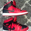 Nike Air Jordan’s 1 Mids Photo 1