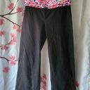 PINK - Victoria's Secret NWOT Victoria's Secret PINK Yoga Foldover Floral Capris Pants Size XS TP Petite Photo 0