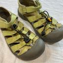 Keen  Newport H2 Waterproof Bungee Outdoor Hiking Sandals Green Size 6‎ Photo 6