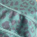 None Green cheetah athletic leggings with pockets. Leopard pattern Photo 6