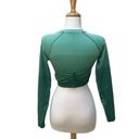 Gymshark  Crop Top Sz M Adapt Ombré Green Long Sleeve Activewear Athleisure Photo 2