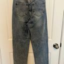 Pretty Little Thing Petite Mid Blue Wash Split Hem Jeans Photo 3