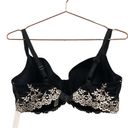 Wacoal  black bra with a white lace accent. Size 38DD Photo 6