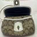 Coach  GiGi legacy pouch with signature and white leather Photo 2