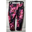 Danskin  Now Fitted Pink/Red Floral Print Capri's Size Small Photo 2