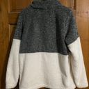 Pink Lily Gray / White Colorblock Pullover Photo 1