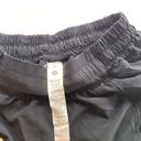 Lululemon Hotty Hot Low-Rise 2.5” Shorts Photo 1