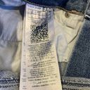 Guess Women’s Skinny Jeans / Distressed Knee / Size 30 Photo 5