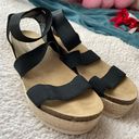 Madden Girl Strappy Platform sandals Photo 0