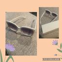 New White Fashion Sunglasses Photo 1