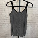 Bobeau NWT  Contrast Trim V-Neck Camisole Photo 3