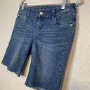 Bermuda Delia‘s Reese  Blue Jean Shorts Woman/Junior 7/8 Y2K Raw Hem Photo 3