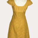 Laundry by Shelli Segal  Eyelet Lace Dress Floral Gold Yellow 4 bv Photo 3