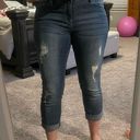 Guess distressed Capri jeans Photo 1