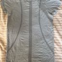 Lululemon Swiftly Tech 2.0 Short Sleeve Shirt Photo 2