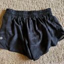 Lululemon Hotty Hots Size 2 2.5 Photo 2