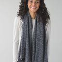 Lululemon  Vinyasa Scarf
Coco Pique Black White Photo 4