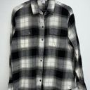 Old Navy  The Boyfriend Flannel Shirt Womens Size M Black Gray Plaid Cotton L/S Photo 0