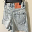 ZARA  Acid Light Wash Super High Rise Distressed Hem Denim Shorts Size 0 Photo 7