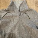 Lululemon  Think Fast Pullover in Heathered Slate/Tonka Stripe size 10 Photo 6